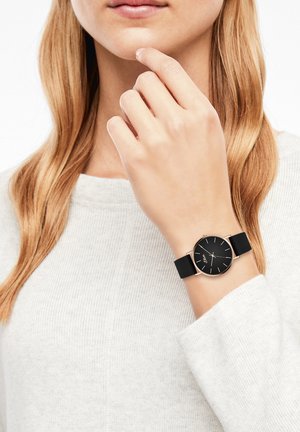 s.Oliver ARMBANDUHR - Uhr - rose gold-coloured