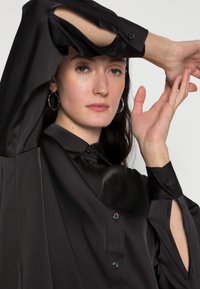 Anna Field Blusa com botões - black