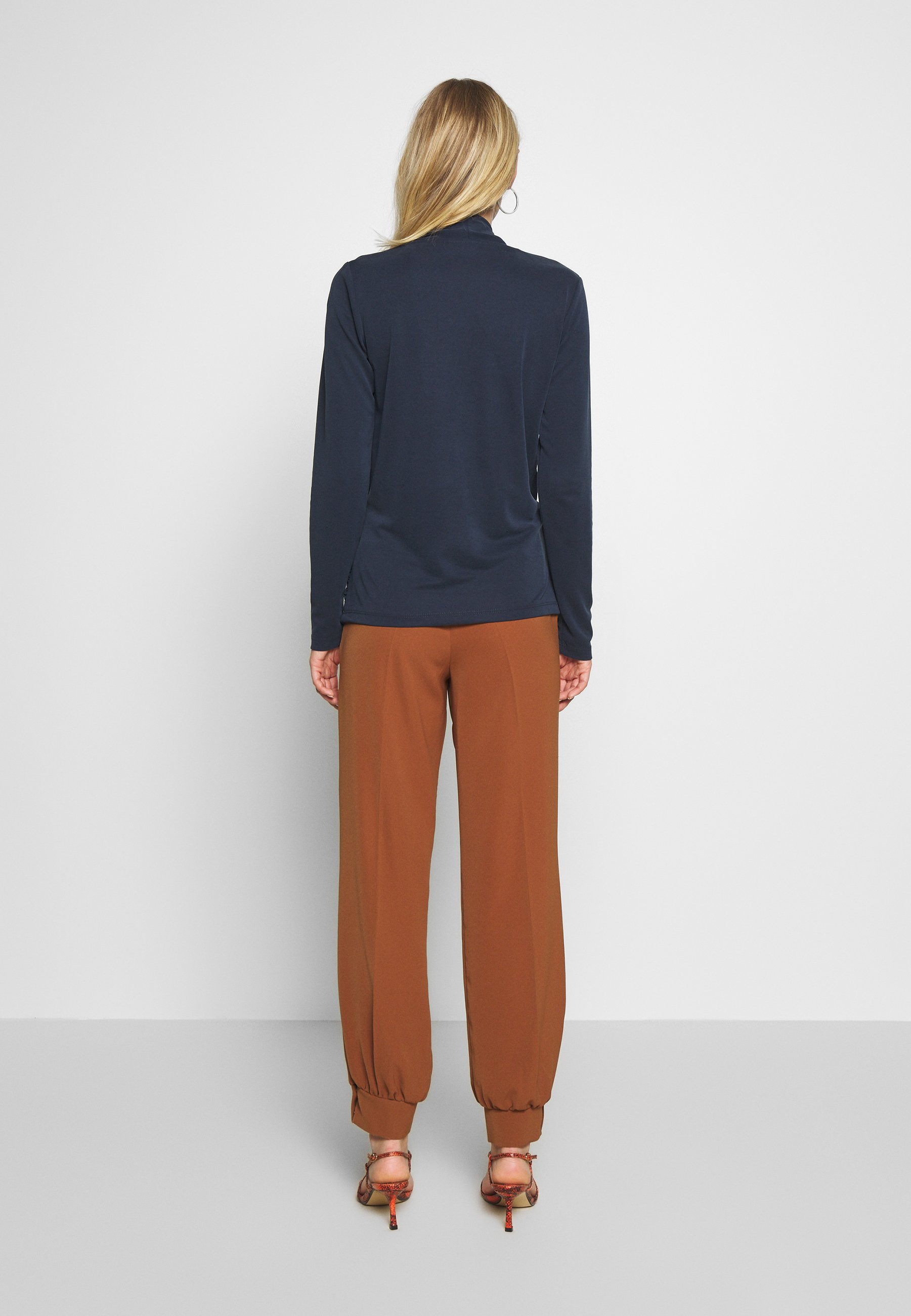 InWear ALANOIW WRAP Topper langermet marine blue Beige AlanoIW Wrap Bluse InWear Bluser - Dameklær er billig