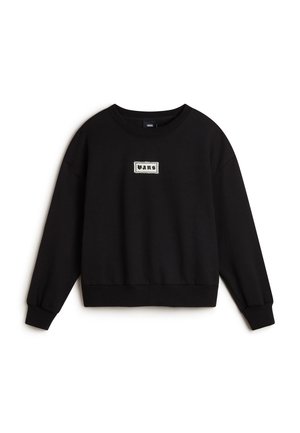 Zwarte sweatshirt met lange mouwen en ronde hals, met geribde boorden en zoom, met een kleine rechthoekige Vans-logo patch in het midden van de borst.