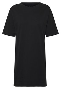 Yksinkertainen musta lyhythihainen crew neck -t-paita, jossa on normaali istuvuus ilman näkyviä logoja tai kuvioita.