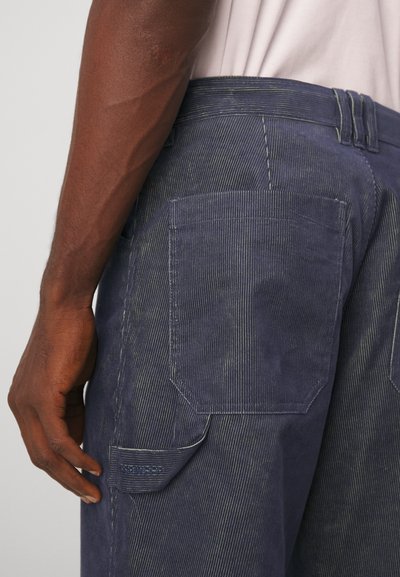 WOOD WOOD WWWILSON TWISTED SEAM TROUSERS - Trousers - envy green