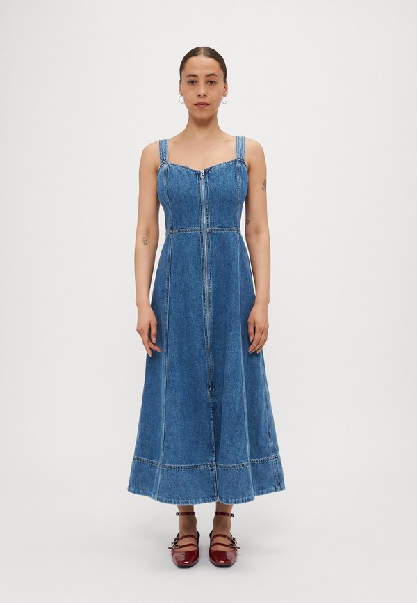 FIT N FLARE PITNEY - Denim dress - medium wash