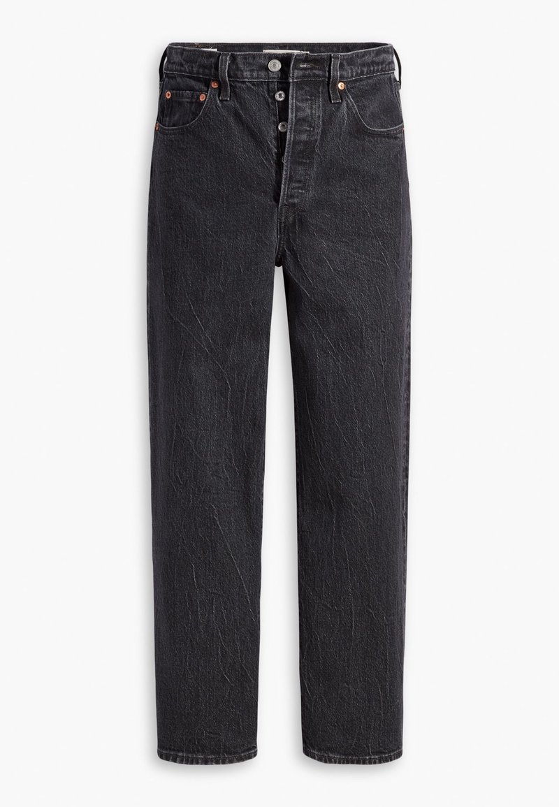 Jeans en denim noir avec une coupe droite, présentant une fermeture à boutons, des accents en laiton et une texture subtile. Design classique à cinq poches.