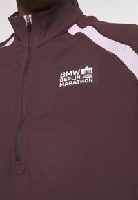 adidas Performance BERLIN 2023 MARATHON 1/2 ZIP - Longsleeve - shadow brown
