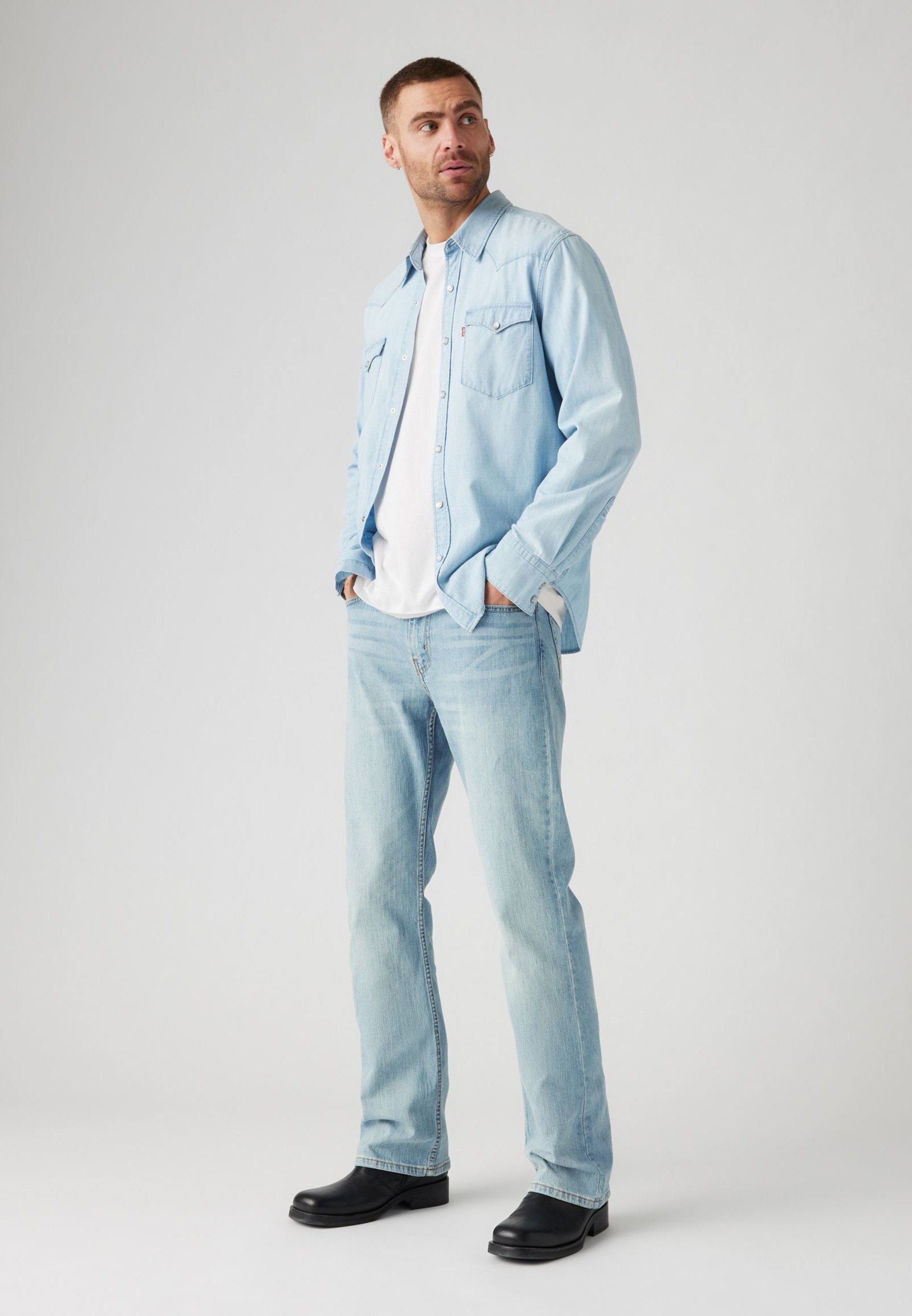 NWT Men's Levi's 527 Slim Bootcut Stretch Jeans – Dark Blue Denim – Below Waist Style