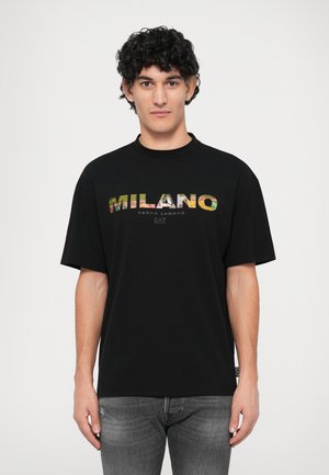 TRAIN GRAPHIC SERIES TEE CITIES - Potiskana majica - black
