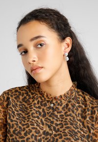 SNÖ of Sweden THREE PENDANT EAR CLEAR - Boucles d'oreilles - silver-coloured/clear