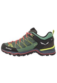 Salewa - MTN TRAINER LITE GTX - Pārgājienu apavi - feld green/fluo coral Miniatūras attēls 1