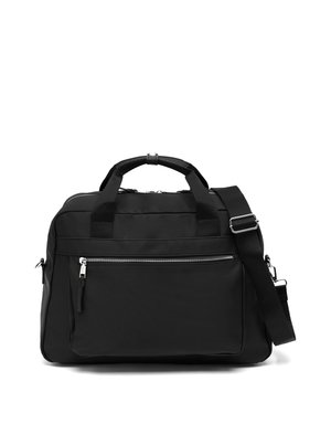 Mallette rectangulaire noire avec double poignée, poche zippée à l'avant et bandoulière réglable sur fond blanc.