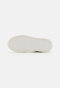 Levi's® Sporta apavi - brilliant white