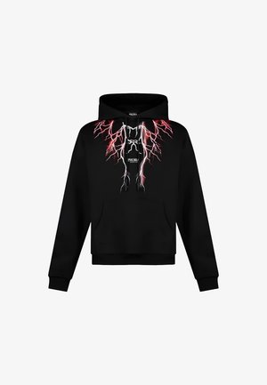 Felpa nera con cappuccio caratterizzata da una grafica frontale di fulmini bianchi e rossi, dotata di tasca a marsupio e cappuccio con cordino.