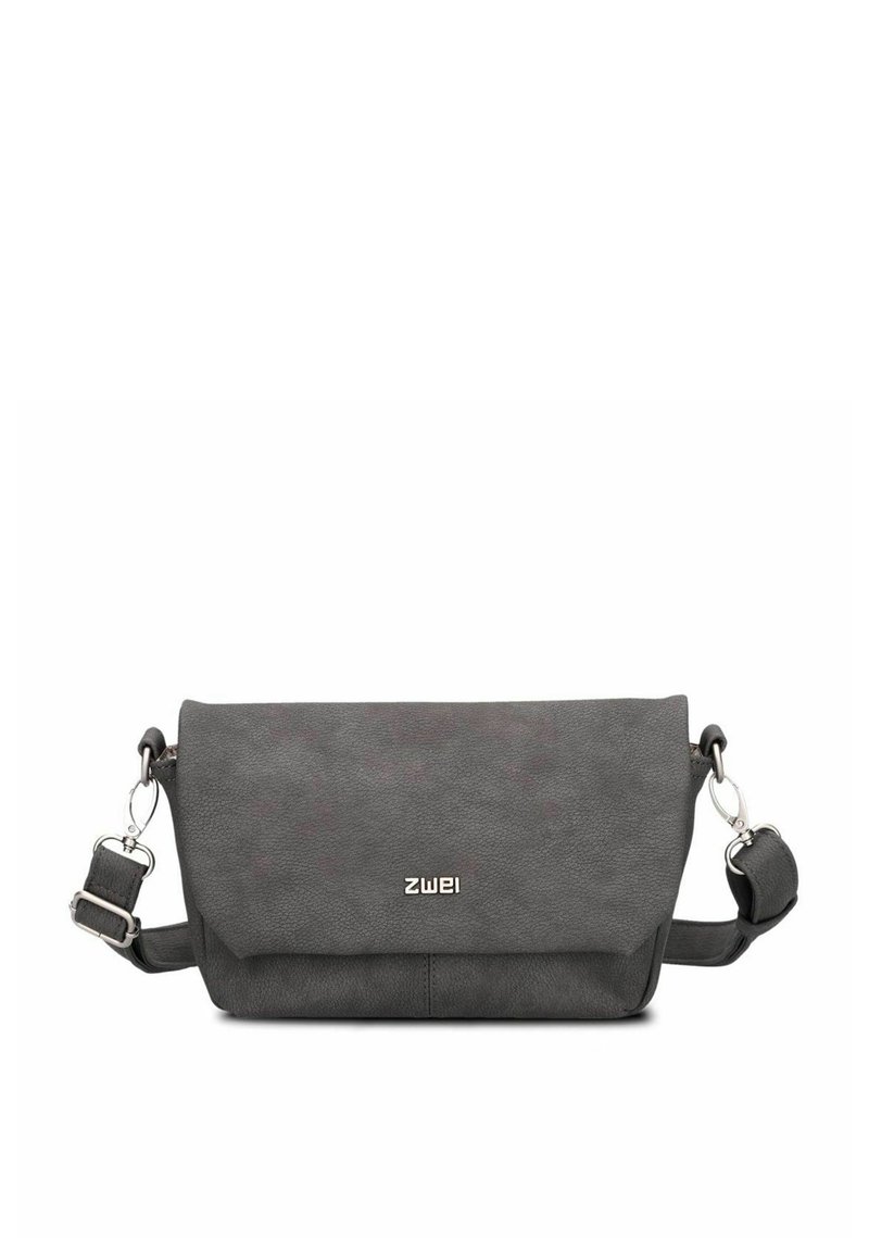 Borsa a tracolla in ecopelle grigia con tracolla regolabile, design semplice a pieghetta, accessori metallici argentati e logo del marchio impresso.