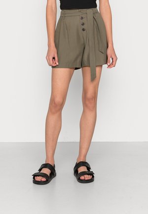 Shortsit - dark green