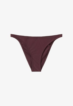 Bas de bikini taille haute de couleur brun foncé avec des bretelles latérales étroites, en tissu lisse, étalé à plat sur un fond blanc.
