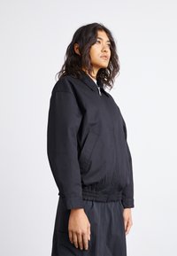 Carhartt WIP - NEWHAVEN JACKET - Bomber jakna - black Miniaturna slika 1