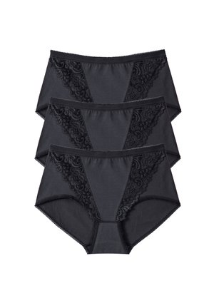 Trois culottes taille haute noires pour femmes avec des panneaux en dentelle à l’avant, empilées sur un fond blanc.