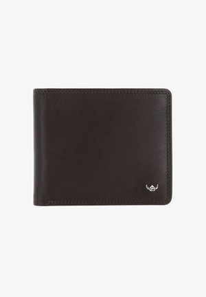 Cartera de cuero marrón oscuro doble con costuras visibles y un pequeño emblema plateado en la esquina inferior derecha sobre un fondo blanco.