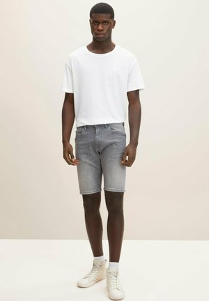 Farkkushortsit - grey denim
