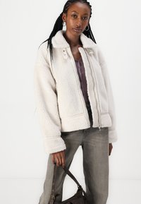 ONLY ONLMICHELLE JACKET - Vinterjakker - pumice stone