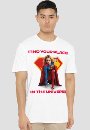 DC COMICS - SUPERMAN, SUPERGIRL 2026 FIND YOUR PLACE CROUCH - Print T-shirt - white