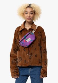 Eastpak SPRINGER - Ledvinka - juke box