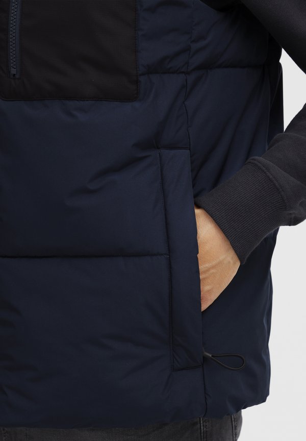 PRCallen - Waistcoat4