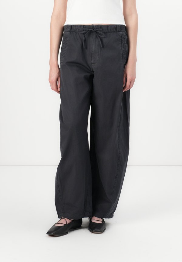 BARREL PARACHUTE  - Trousers