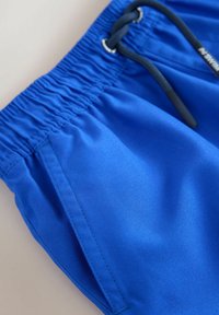 Unausgewählt, blue