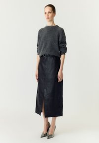 YAS Leather Midi YASMINA - Leren rok - black
