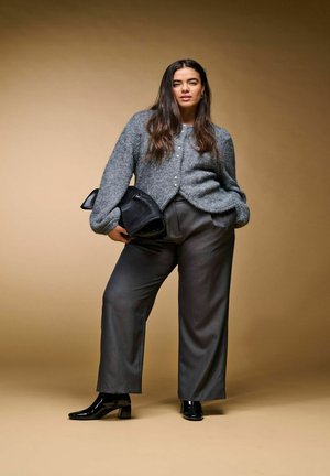 ONLY Carmakoma, CARDIGAN CARZAGGIE CARDIGAN - Gilet - dark grey melange