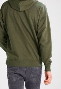 Urban Classics Felpa con cappuccio - olive