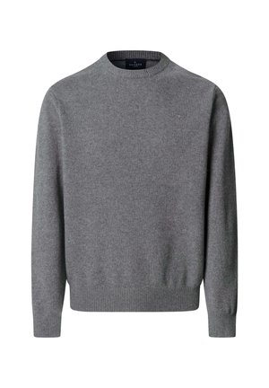 Suéter de punto gris con cuello redondo, puños y dobladillo acanalados, que presenta un pequeño detalle del logo en el pecho. Textura suave y ajuste clásico.