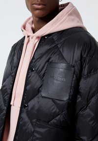 The Kooples Bunda z prachového peří - black