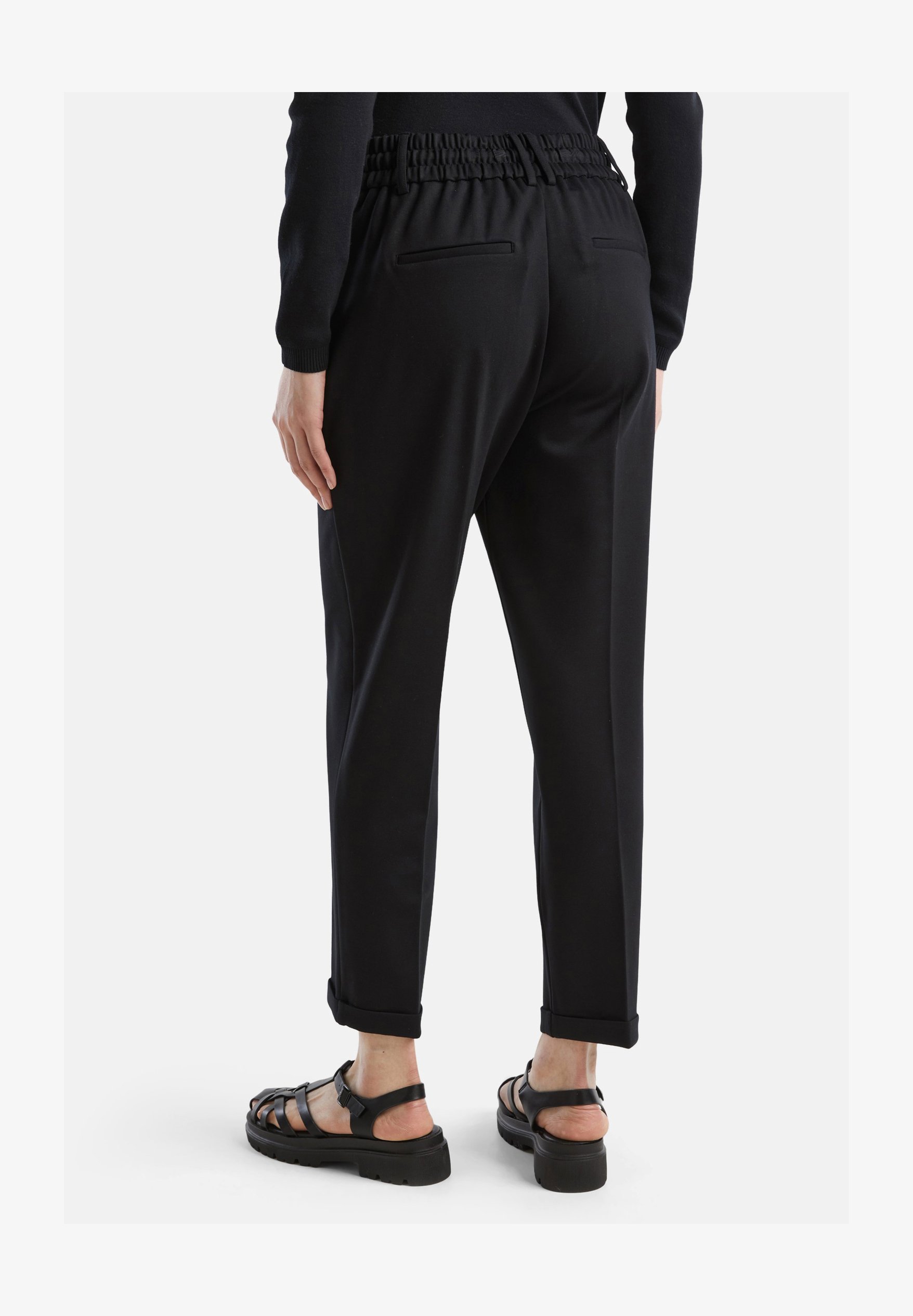 United Colors Of Benetton Pantalone Uomo 4GZ757B98 - Modello 901, Taglia 30, Vestibilità Regolare, Comodo E Leggero