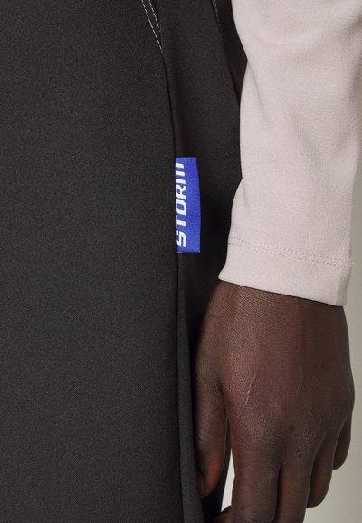 Nikolaj Storm UNISEX - Παντελόνι - black