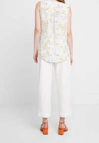 VILA Blus - light blue