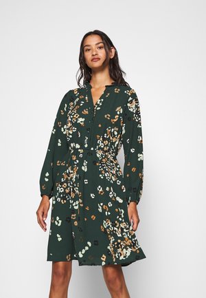 VMAYA V NECK DRESS - Shirt dress - pine grove