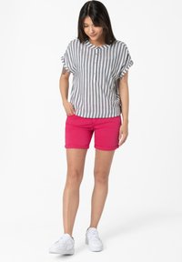 TIMEZONE ALEXA - Jeans Shorts - pomegranate pink