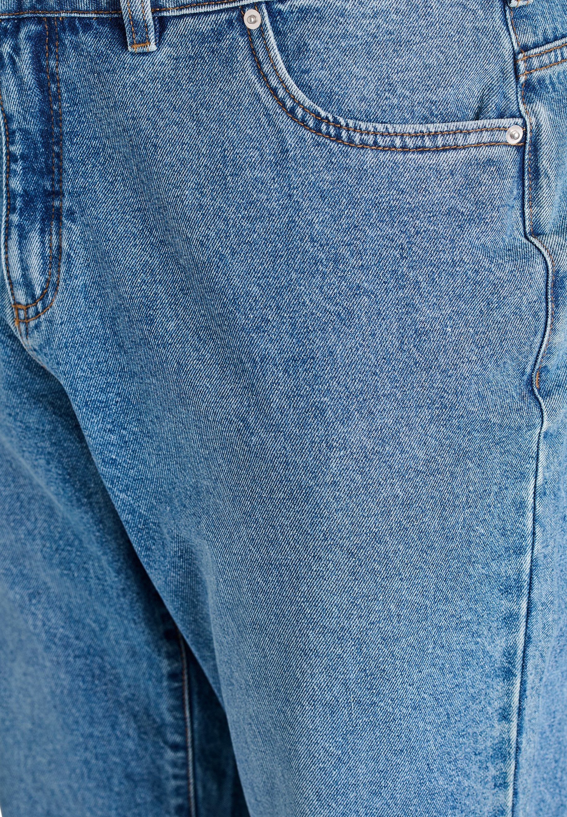 Zizzi MILLE MIT HOHER TAILLE - Mom jeans - blue denim/blauw denim