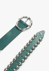 Scalpers Curea - duck