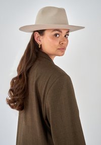 NTHIRTYTHREE PURE CLAY FEDORA MERINO FILZ - Hut - clay