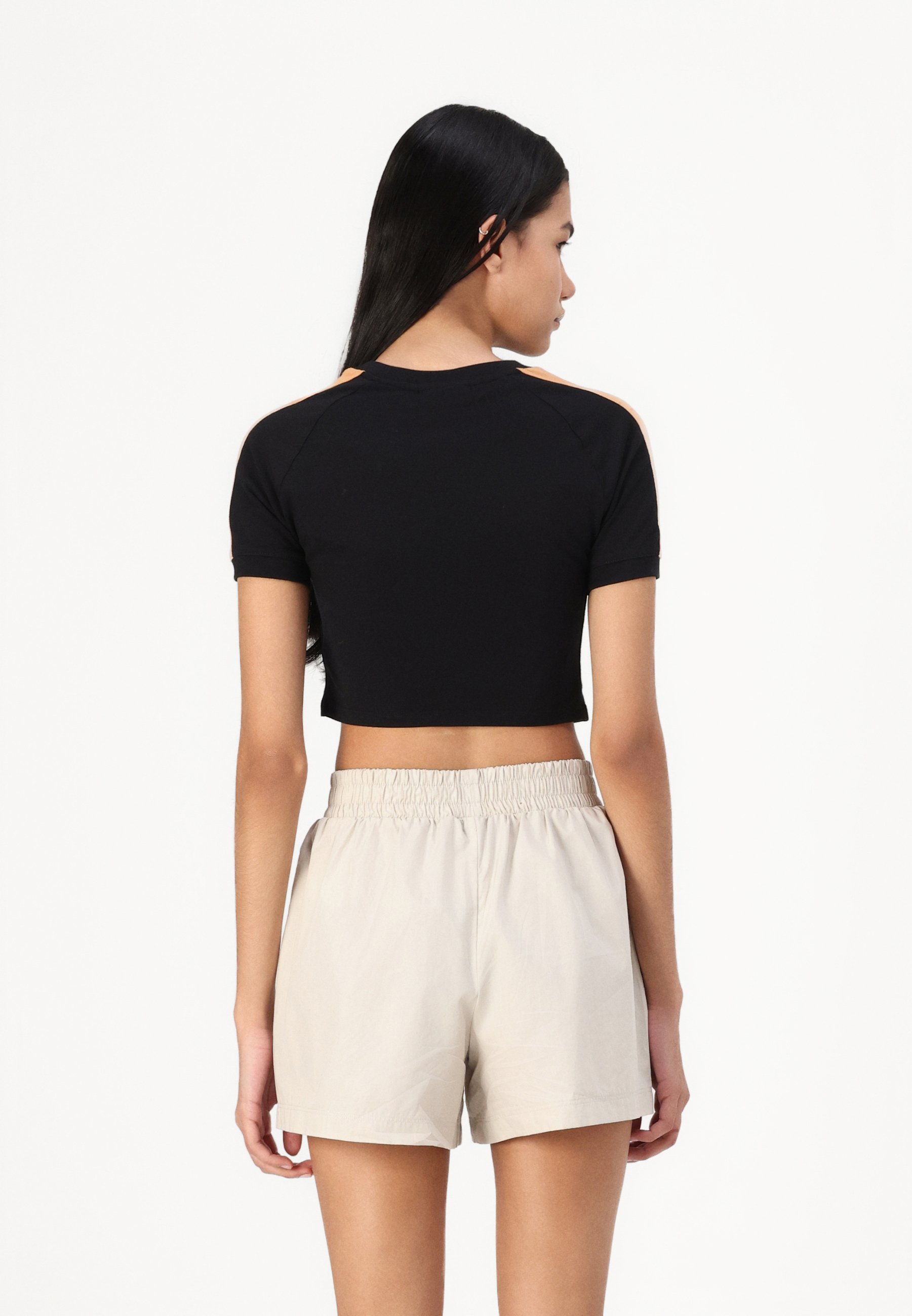 New Era FLORAL CROP TEE - Print T-shirt - black - Zalando.co.uk