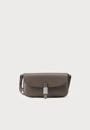 SADDLE - Keresztpántos táska - grigio asfalto/matt silver coloured