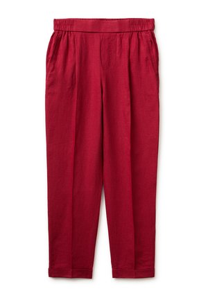 Pantaloni rossi con vita elastica, tasche laterali e orli risvoltati, realizzati in tessuto leggero, stesi su sfondo bianco.