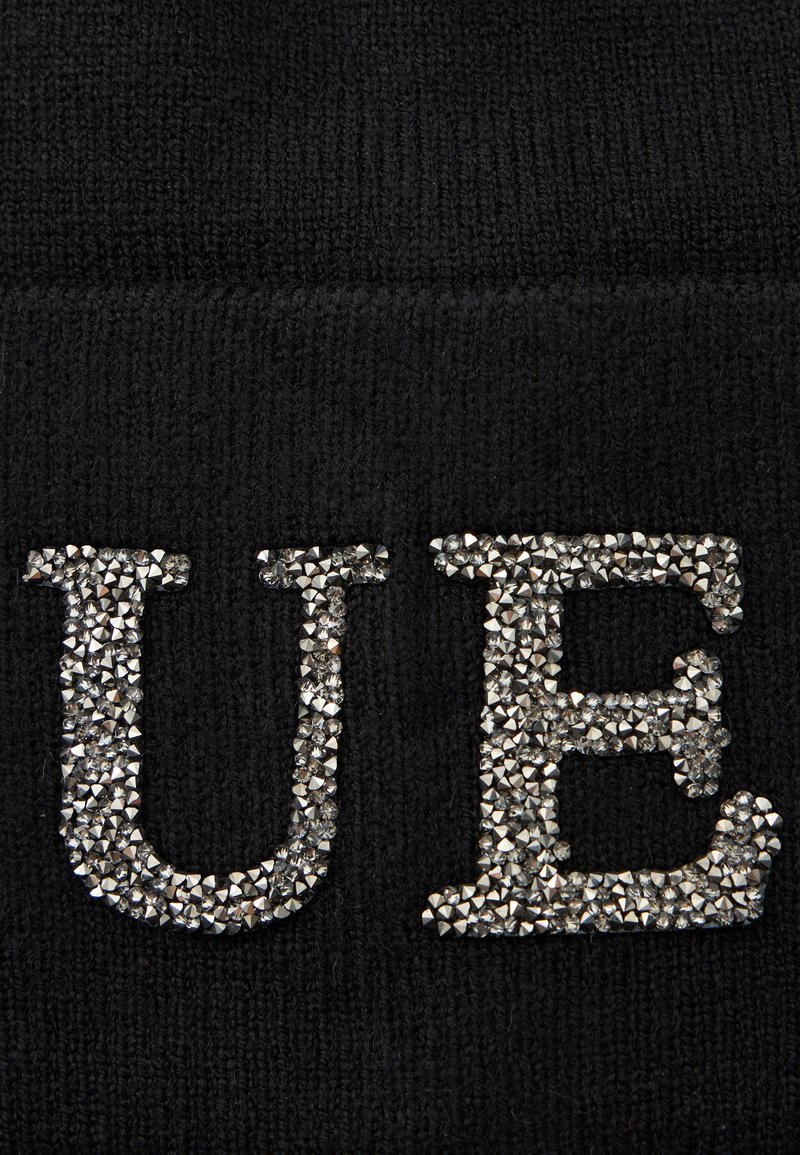 Guess Beanie AW5189POL01 Taupe - webstore Guess Beanie AW5189POL01 Taupe - webstore