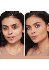 bareMinerals BAREPRO PRESSED 16H POWDER FOUNDATION - Foundation - medium 32 cool