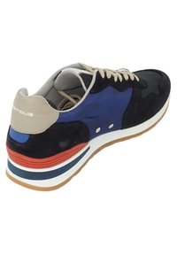 Ambitious Trainers - black