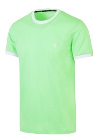Groene katoen T-shirt met witte kraag en mouwmanchetten, met een klein logo op de borst en een standaard ronde halsontwerp.