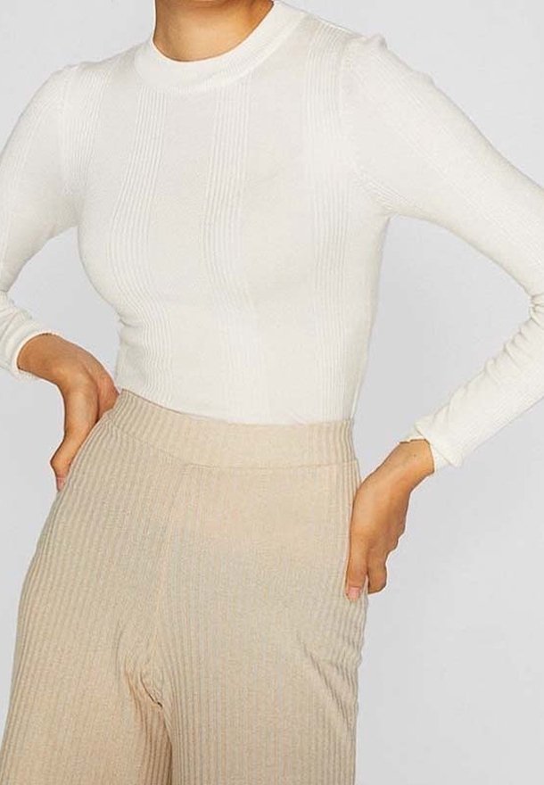 Stradivarius Jersey de punto - white
